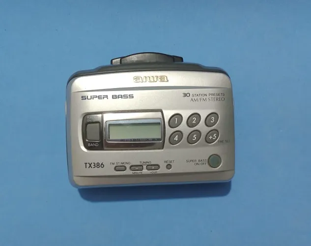 Walkman Aiwa antigo ( funcionando)