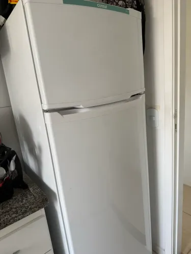 Vende?se geladeira Cônsul 