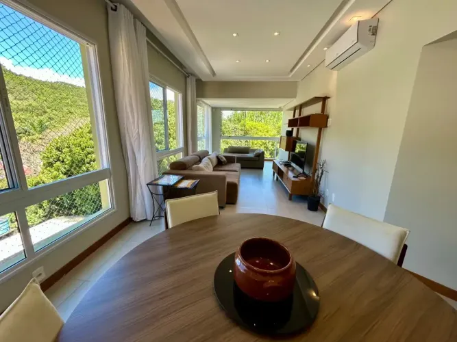 Apartamento para aluguel anual com 3 quartos sendo 2 suítes em Canajurê