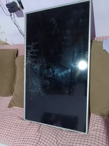 TV LG 39 POLEGADAS NÃO E SMART FICA SO TELA CINZA 80$