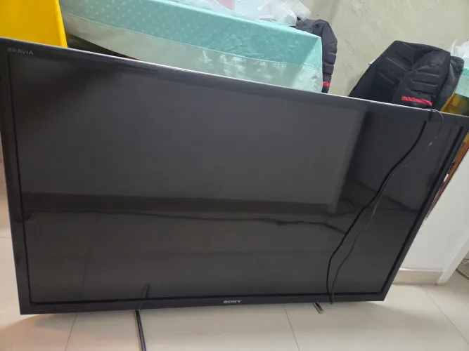 Sony Bravia inteira mas nao liga
