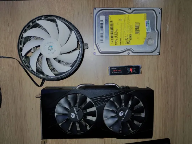 RX 580 + SSD NVME + HD + CPU COOLER 