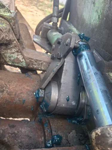 Caminhão bomba de concreto 