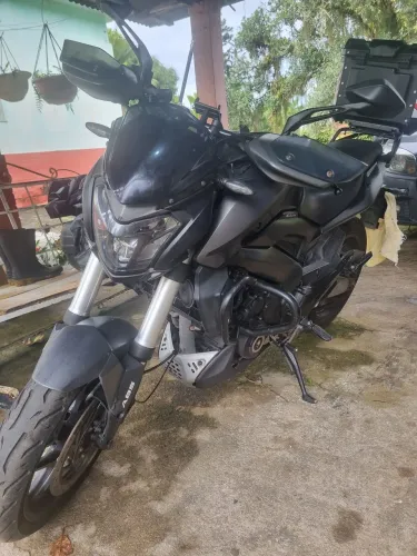 Dominar 400