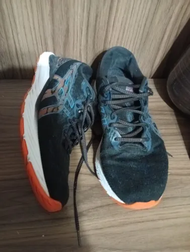 Tênis Asics Cúmulos 42