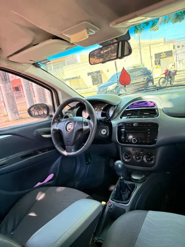 Fiat Punto Attractive 1.4 Fire Flex 8V 5P 2015