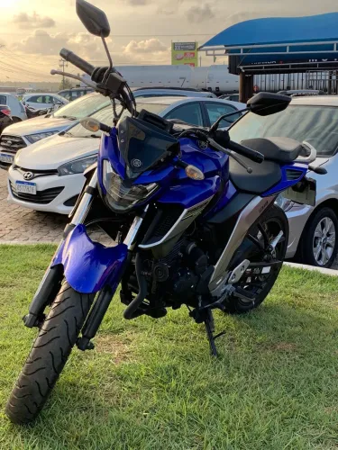 Vendo Fazer 250 2021