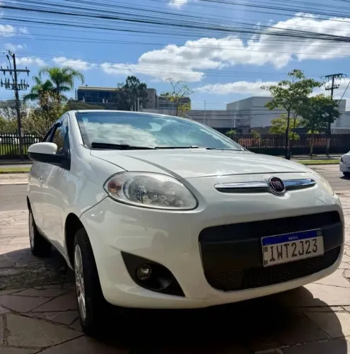 Fiat Palio Essence 1.6 Flex 16V 5P 2015