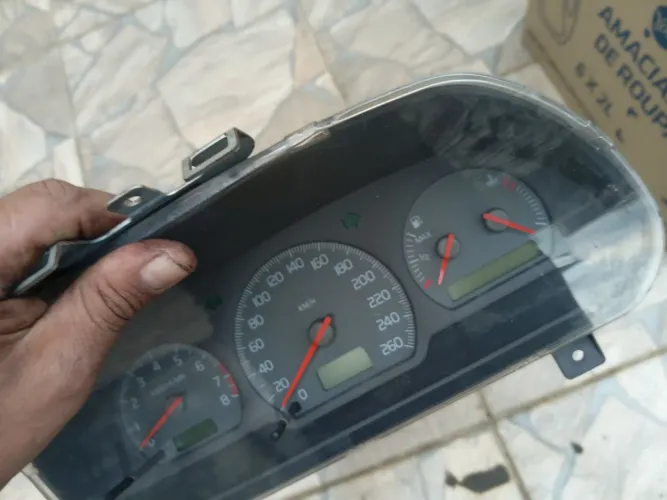Painel de instrumentos da volvo s40