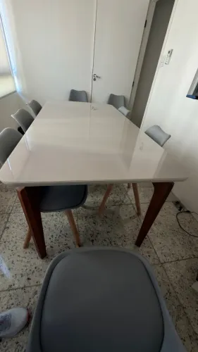 Mesa de jantar retangular