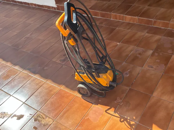 Lavadora de Alta pressão Wap Mini Eletrolux