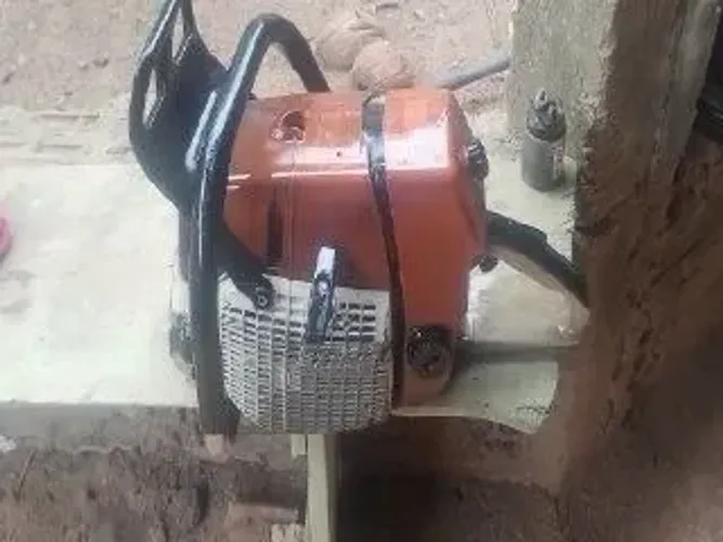 vende se motosserra 66