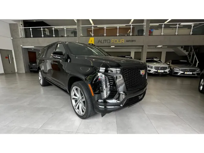 Cadillac Escalade ESV 2026