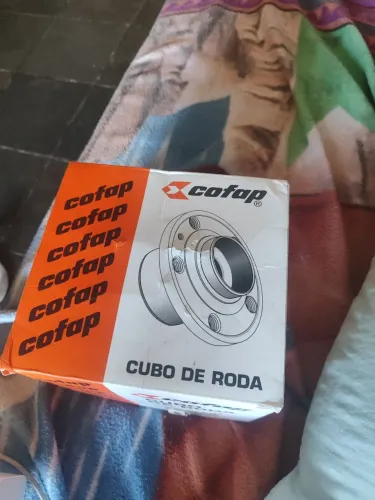 Cubo dianteiro esquerdo com rolamento e abs