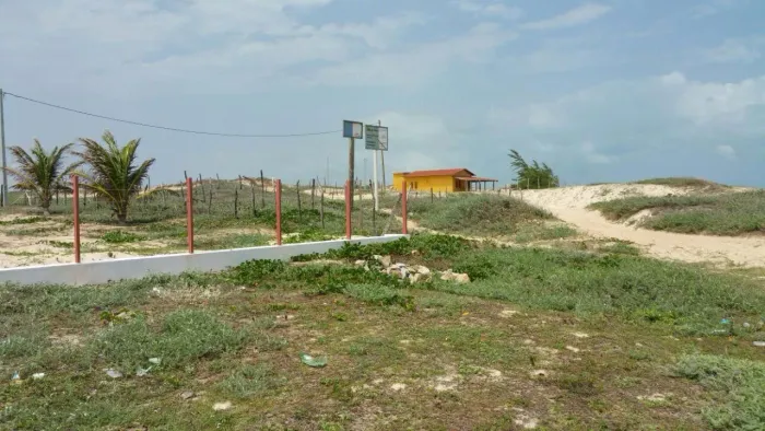 Vende-se 03 lotes na Praia de Zumbi, 450m2 valor R$25mil reais. cada.