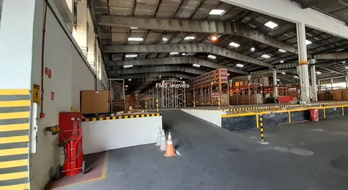 Galpão com 7.145m2 em Cajamar/SP