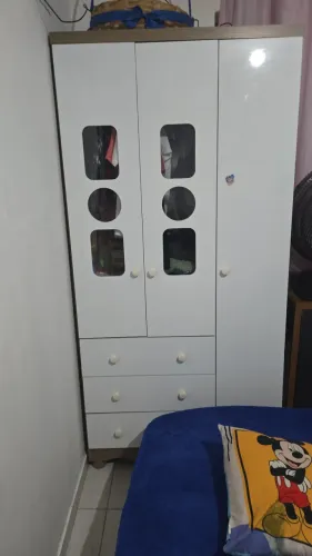 Vende-se Guarda roupa 