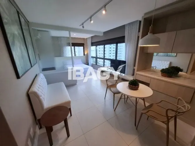 Excelente Studio 0 dormitório(s) em Centro - Florianópolis