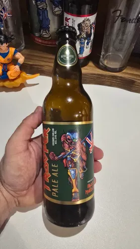 Garrafa de Cerveja Trooper Iron Maiden