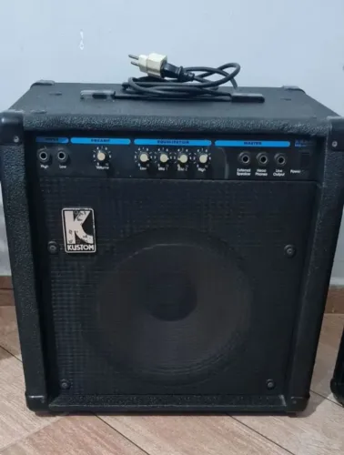 Cubo Kustom KBA40 para baixo ativo e passivo.