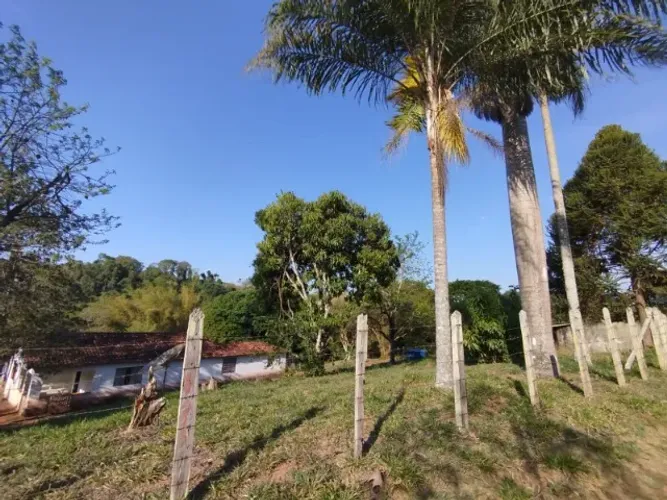  Chácara Muzambinho MG  4.960 m2 casa, açude no fundo, agua de mina, luz  