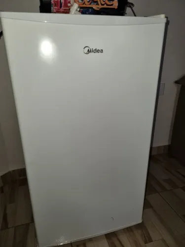 Frigobar Midea