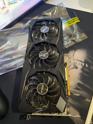 Placa de Vídeo AsRock AMD Radeon RX 7600 Challenger Pro OC