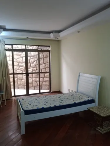 Quarto (sexo feminino) | despesas pagas + mobiliado!!!!
