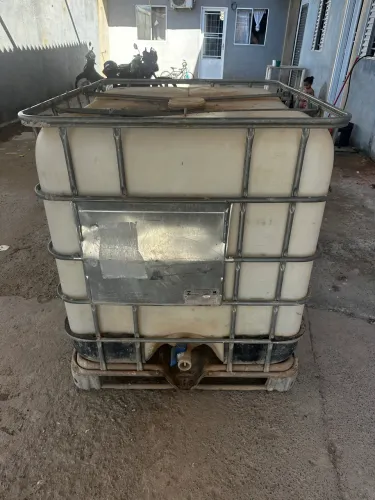 Reservatório Ibc de 1000L Gradeado 