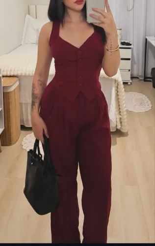 Conjunto de colete, calça e blazer