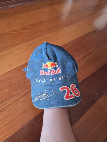 Boné red bull antigo
