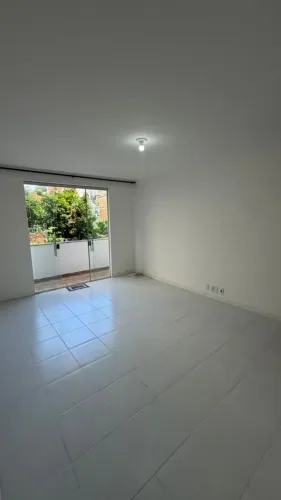 Apartamento a venda de 3/4, 1 suíte + dependência e garagem no ACUPE DE BROTAS