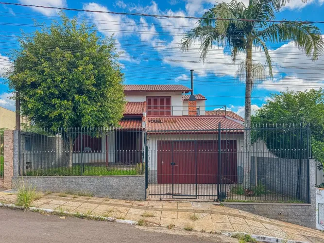 Excelente Sobrado em Gravataí- Bairro Vera Cruz REF: 4710