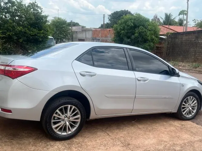 Toyota Corolla GLI 1.8 Flex 16V Aut. 2015