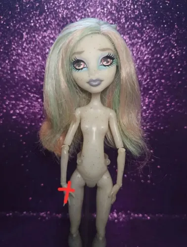 Sucata Rochelle Goyle Haunted - Monster High 
