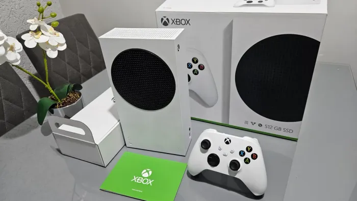 Xbox series s 2024 impecável/ troco/ aceito cartão/entrego 