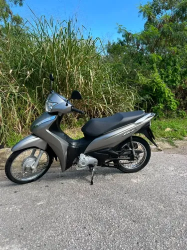 Vendo Honda Biz 110 i