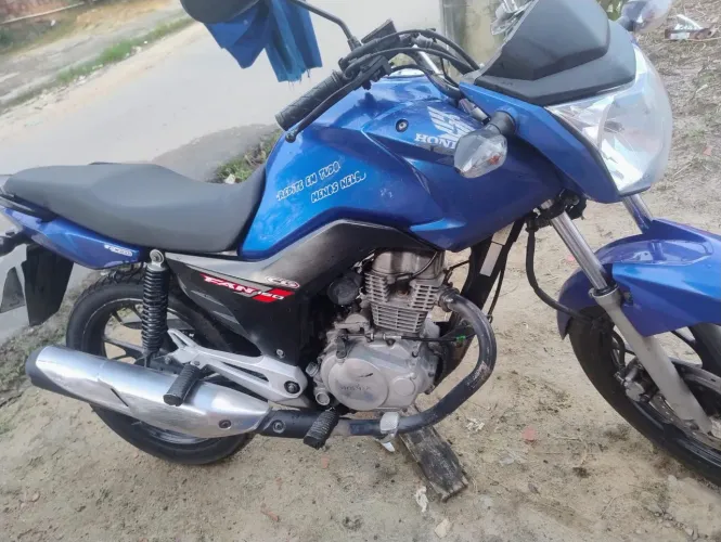 Moto fan 150 