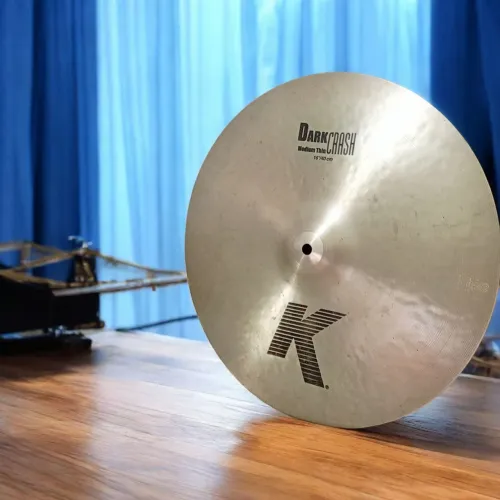 Prato Zildjian K Dark Medium Thin Crash 16 prato de ataque da lendária série K liga B20 