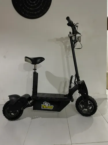 patinete elétrico two dogs 1000w