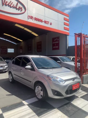 Ford Fiesta Sedan SE 1.6 8V Flex 4P 2014