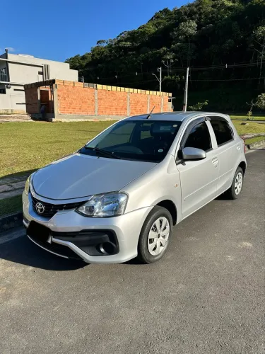 Toyota Etios X 1.3 Flex 16V 5P Mec. 2018