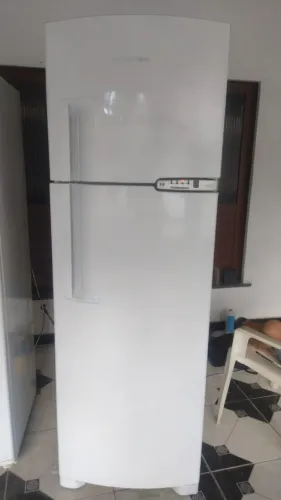 Geladeira bratemp frost free, 60 dias de garantia , entrega grátis ?,  1.150 reais