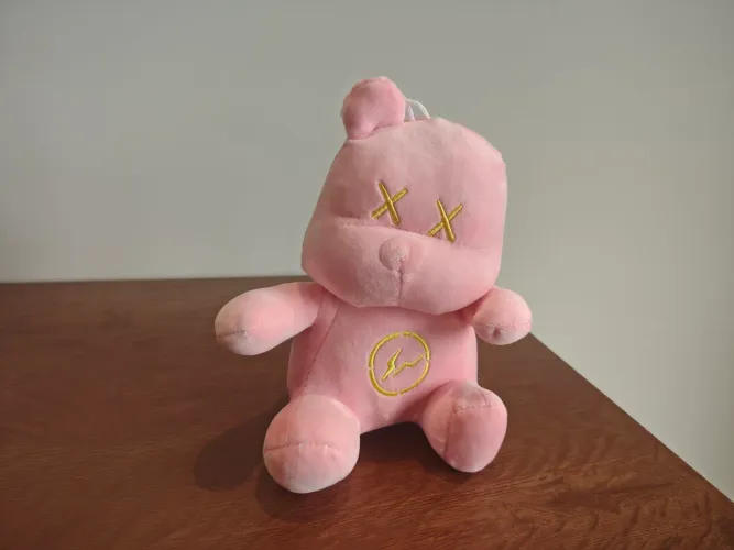 Ursinho de pelúcia rosa