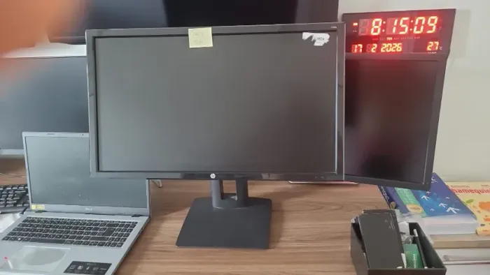MONITOR HP 24 POLEGADAS AJUSTÁVEL ÓTIMO ESTADO