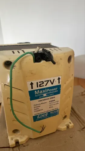Transformador bivolt 