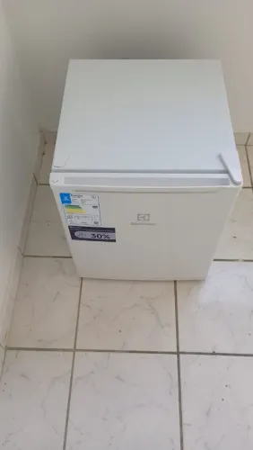 VENDO Frigobar Electrolux Branco