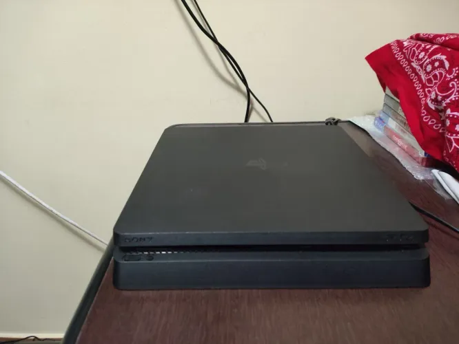 PS4 slim 500gb
