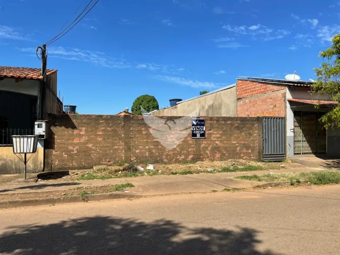 TERRENO A VENDA EM AREADE COMERCIO