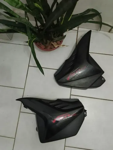 Kit Carenagens Laterais Originais Honda CG 125 2013 Preto